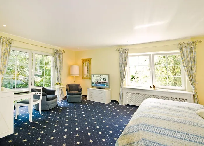 Landhaus Hotel Osterhaus 3*